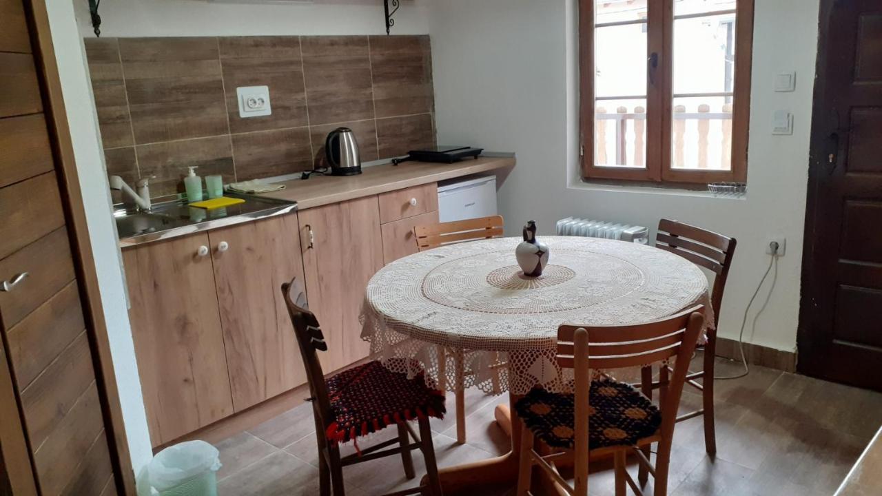 Golemi Kamik Pirot Vlasi Dış mekan fotoğraf